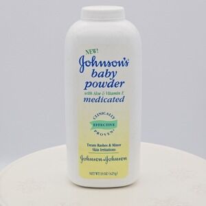 Johnson's Baby Powder Medicated Aloe Vitamin E Zinc Oxide Corn Starch 15 OZ 80%